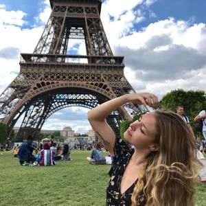 Meet your Posher, Jeanne